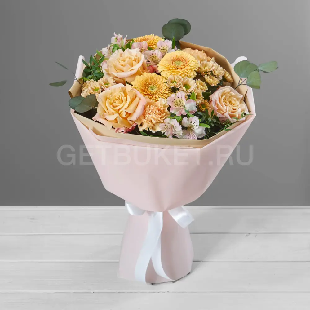 211668 Букет роз, гвоздик и альстромерии с эвкалиптом 