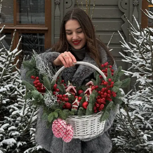 Новогодняя композиция "Красный домик" 